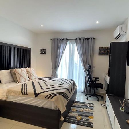 The Lennox Luxury Apartment Accra Exterior photo